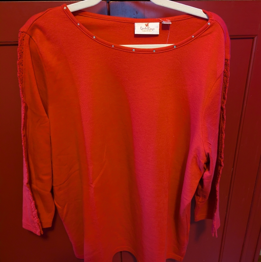 NWT Quacker factory 3/4 length sleeve red cotton top
